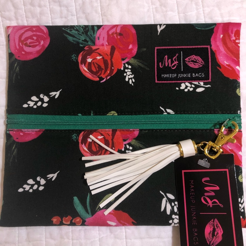 NEW Makeup Junkie Bag Size Small Floral Print